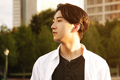 村上佳佑